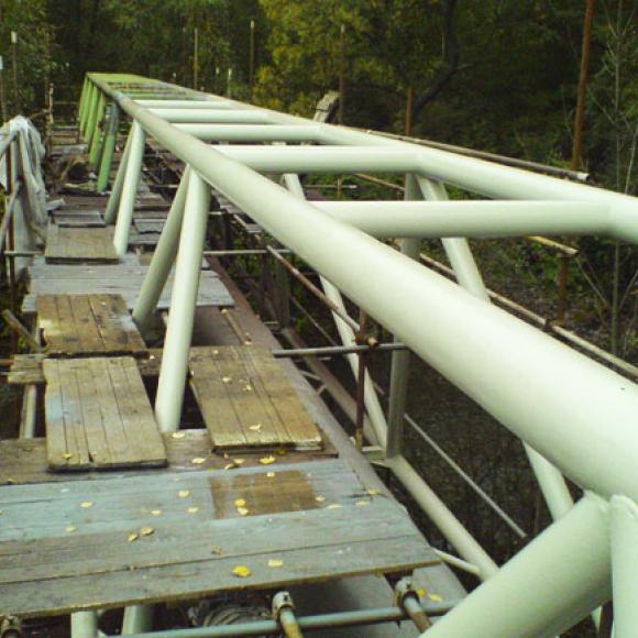pipeline footbridges - during renewal of anticorrosion protection