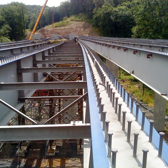 mostní konstrukce přes údolí Ohrozima - Mokré Lazce